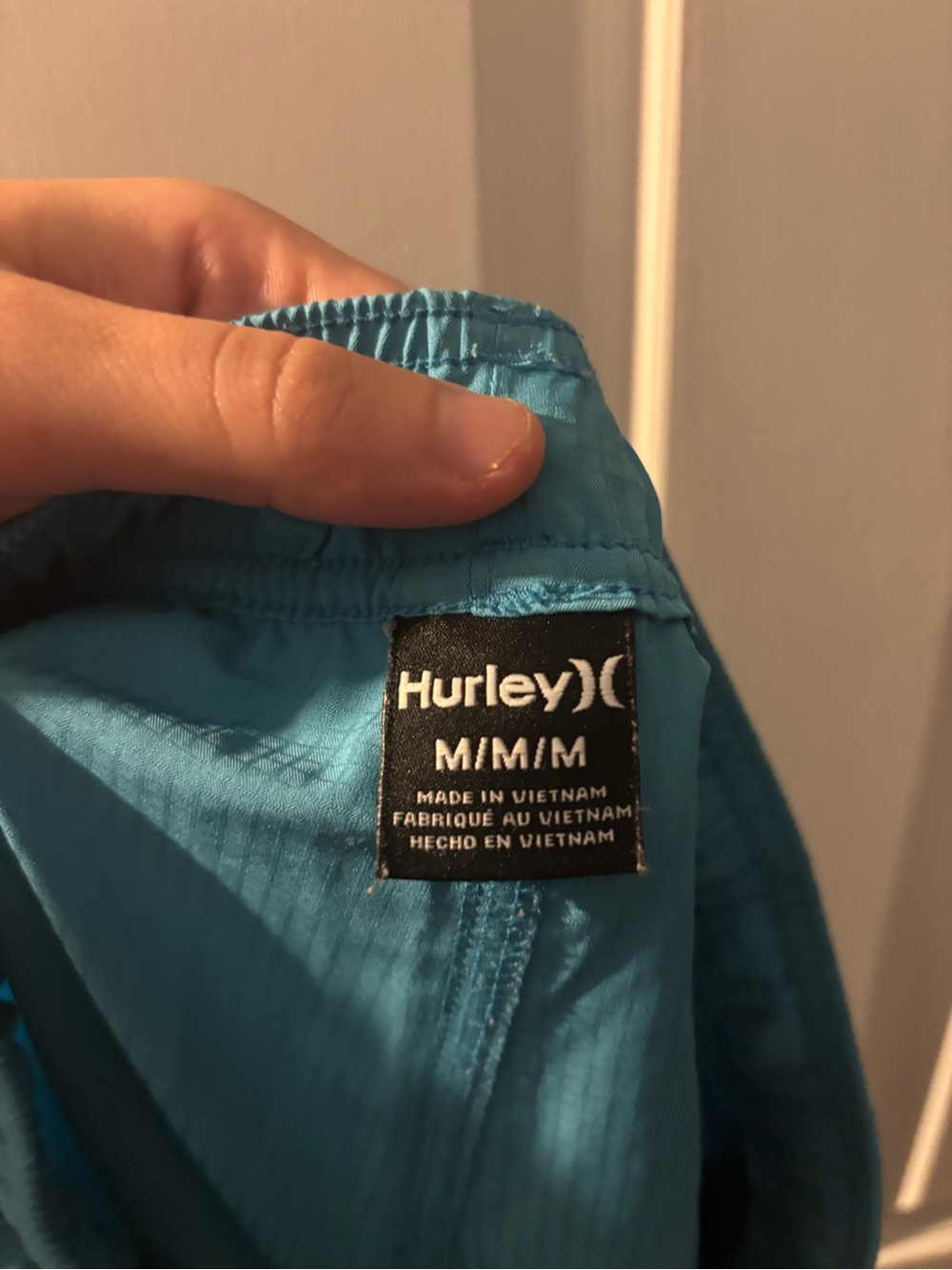 Hurley Teal Athletic Shorts men’s medium - Picture 2 of 3